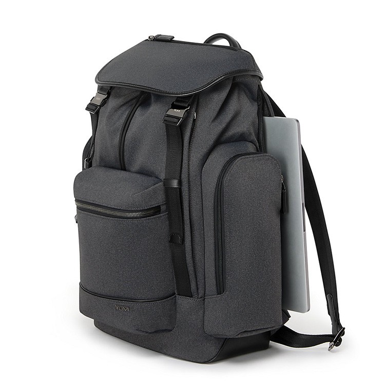 TUMI]HARRISON 「グリフィン」フラップ・バックパック ダーク