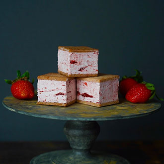 岡山[allergen-free sweets otomo]いちごバターサンド