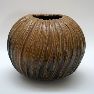 [伊勢﨑晃一朗]陶芸『黒畝壺』