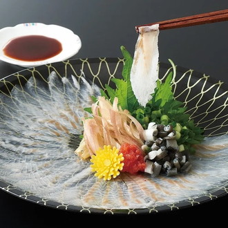 [魚魚一（とといち）]浜名湖うなぎの刺身