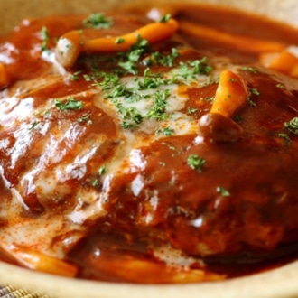 鹿児島黒牛の煮込みハンバーグ