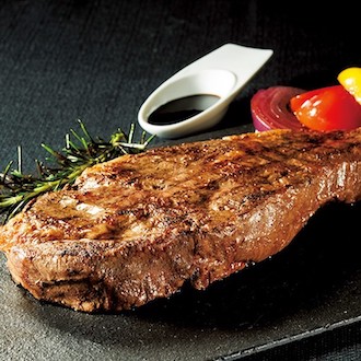 [OPERA 02]黒毛和牛ポンドグリルドステーキと9年熟成バルサミコ酢