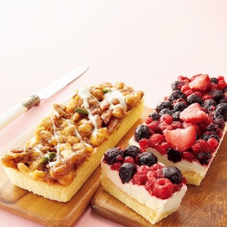 [ベイクド・アルル]ナッツ＆ベリー贅沢ケーキセット