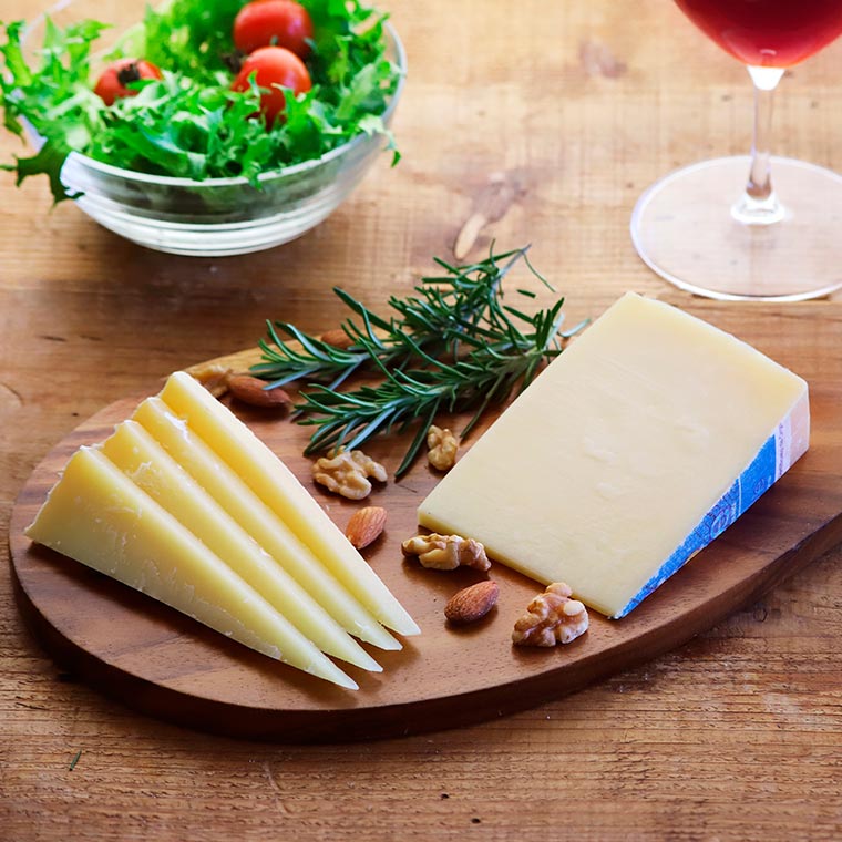 ピアーヴェDOP ヴェッキオ(12ヶ月熟成)