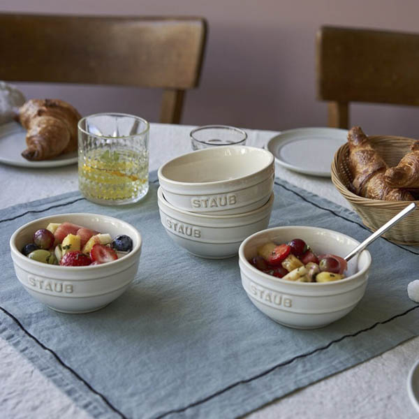staub ストウブ ビンテージカラー セラミックボウル 14cm アイボリー 40511-861 ボール 電子レンジ対応 アイボリー 14cm
