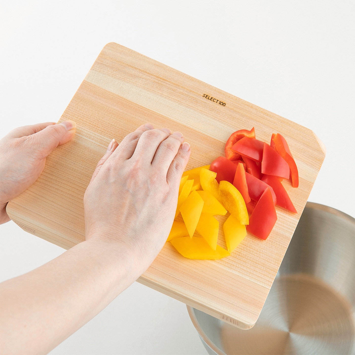 貝印 SELECT100 カッティングボード 230x210mm