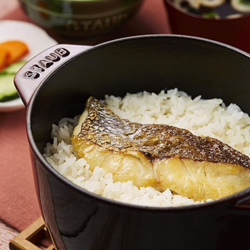 staub ストウブ ラ・ココット de GOHAN 12cm S ブラック 40509-653-0 ご飯鍋 炊飯 1合 鋳物 ホーロー 鍋 炊飯器 IH対応 ブラック 12cm