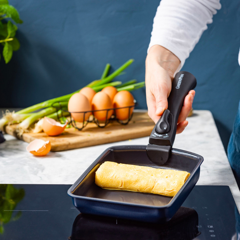 ■単品販売 GreenPan グリーンパン クリックシェフ エッグパン オックスフォードブルー CC008862-104 オックスフォードブルー