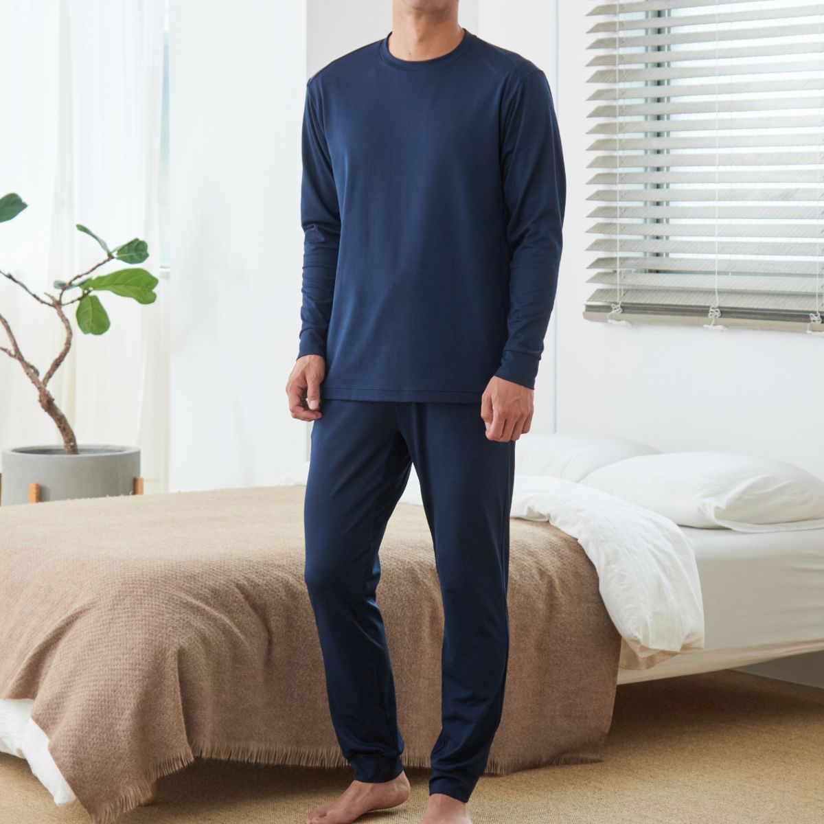 ベネクス リカバリーウェア スタンダードドライ＋ ≪一般医療機器≫ ロングスリーブクルーネック ジョガーパンツ 上下セット メンズ ネイビー