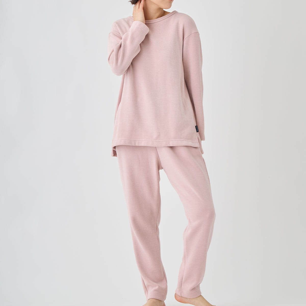 ベネクス リカバリーウェア コンフォートヒート クルーネック テーパードパンツ 上下セット レディース ピンク