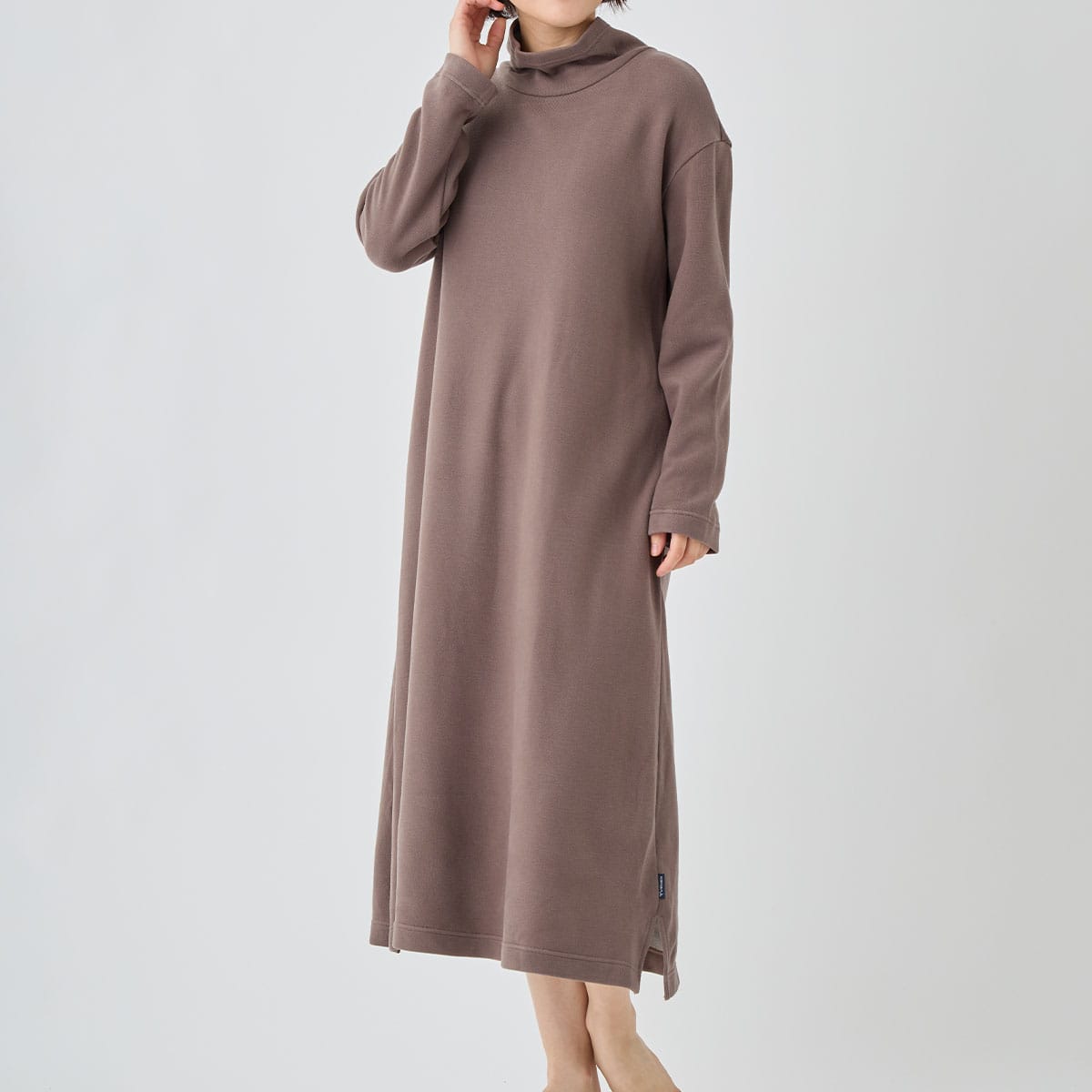 ベネクス リカバリーウェア コンフォートヒート オフタートルネック ワンピース レディース モカ