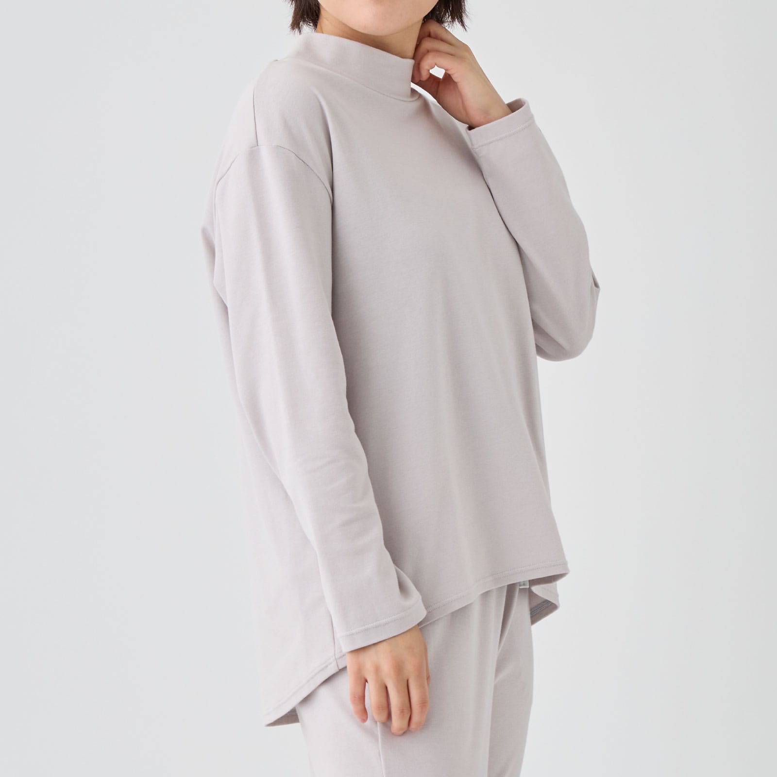 ベネクス リカバリーウェア コンフォートタッチ ハイネック 長袖  レディース ライトグレー