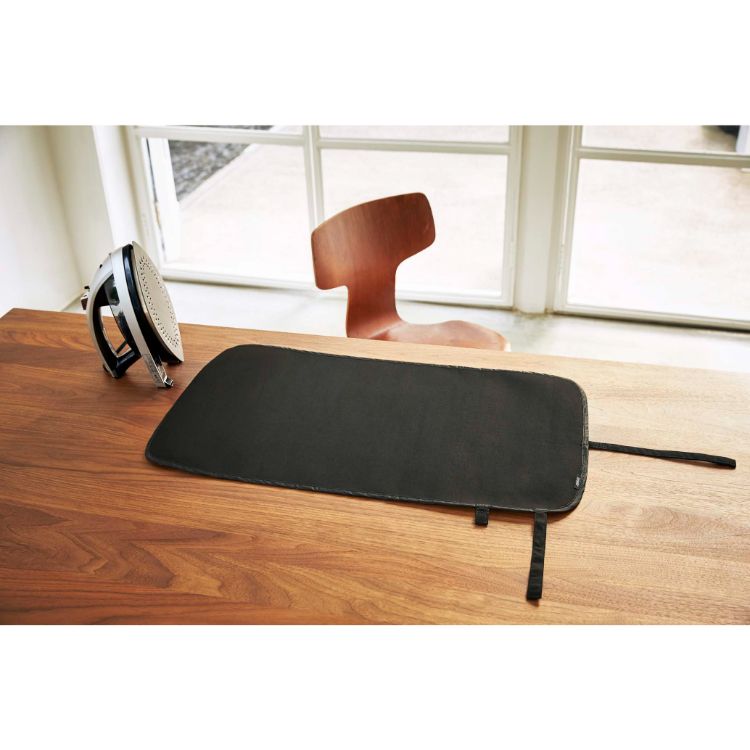 くるくるアイロンマット　タワー　ブラック