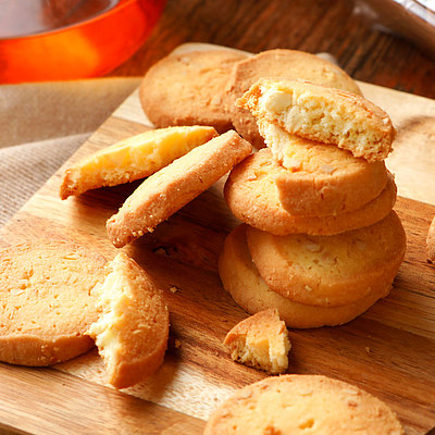 【送料込み】成城石井自家製 プレーンサブレ(アーモンド&カシューナッツ)4パック | D+2