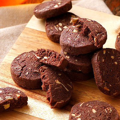 【送料込み】成城石井自家製 カカオニブサブレ(アーモンド&カシューナッツ) 1袋×4個|D+2