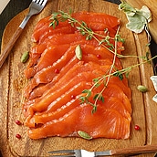 成城石井 スモークサーモンスライス 110g | 今週のおすすめ