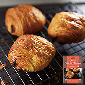 【送料込み】成城石井 フランス産【冷凍】ミニパン・オ・ショコラ 10個×3袋 | D+2 | 沖縄・離島配送不可