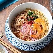 成城石井自家製 ココナッツクリームで仕立てた濃厚トムヤムヌードル | D+2 / 消費期限：発送日より2日間 | 今週のおすすめ