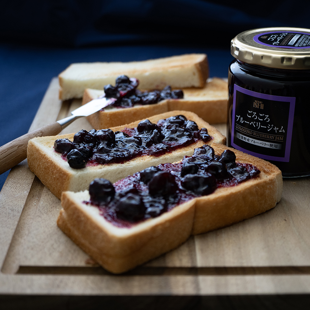成城石井 ごろごろブルーベリージャム(安曇野産ブルーベリー使用) 270ｇ