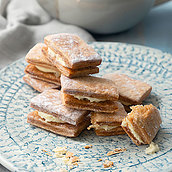 成城石井自家製 発酵バターパイのクリームサンド～レモンピール入り～ 7個 | D+2