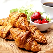 【お取り寄せ】【R】フランス産【冷凍】ミニクロワッサン 約30g×65個 | 個体差があるため数量は目安です