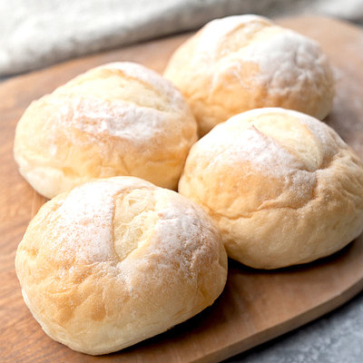 成城石井自家製 生もっちりロールパン（米粉入り） 4個入 | D+2 / 消費期限：発送日より2日間