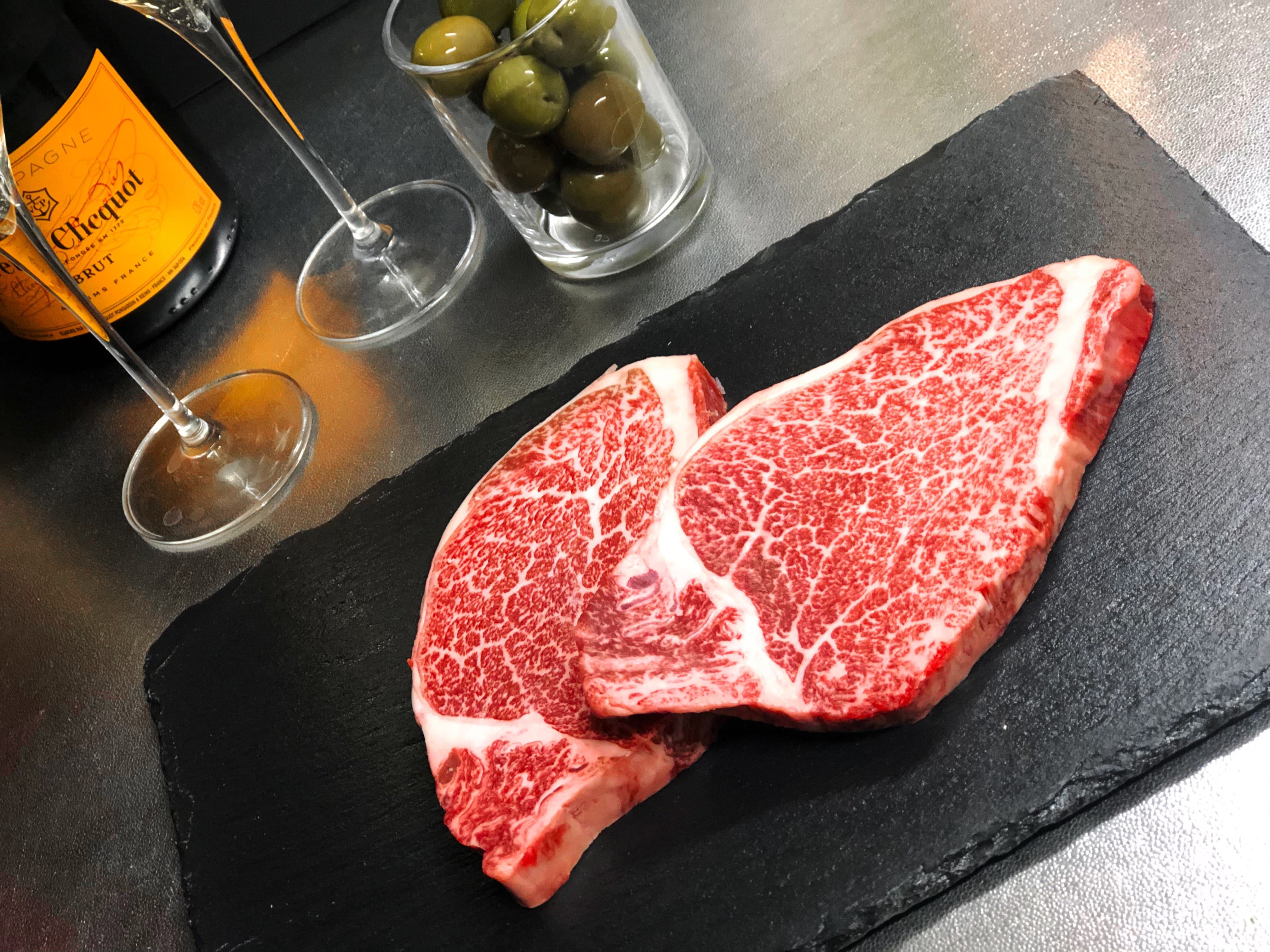 豊作和牛シャトーブリアンステーキ(1パック250g<1枚125g・2枚入>・真空冷凍)数量限定 「豊作ファーム 」産直お取り寄せ シャトーブリアン