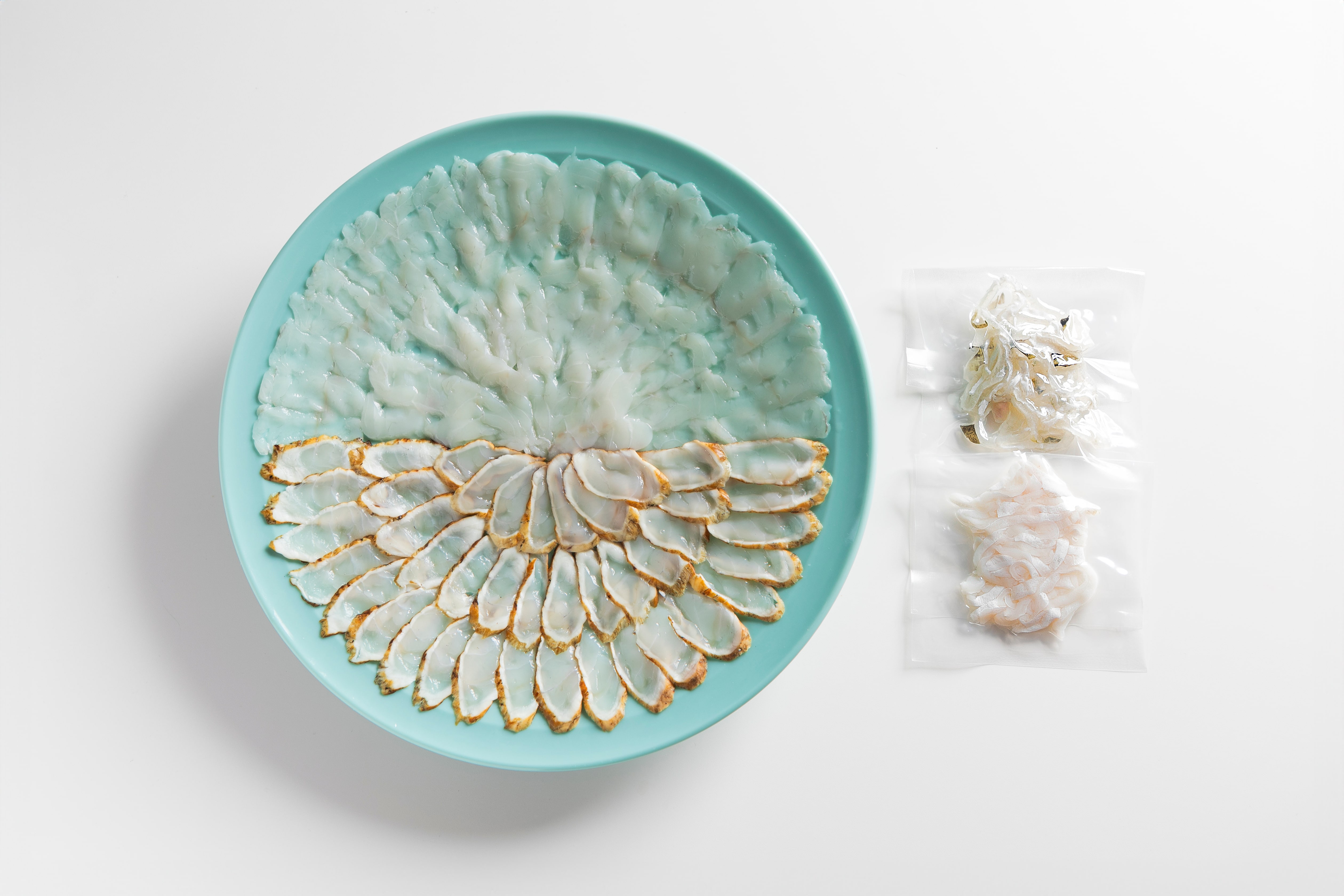 とらとらふぐのてっさ(大皿)「株式会社FUKUNOTANE」 宅配 1皿