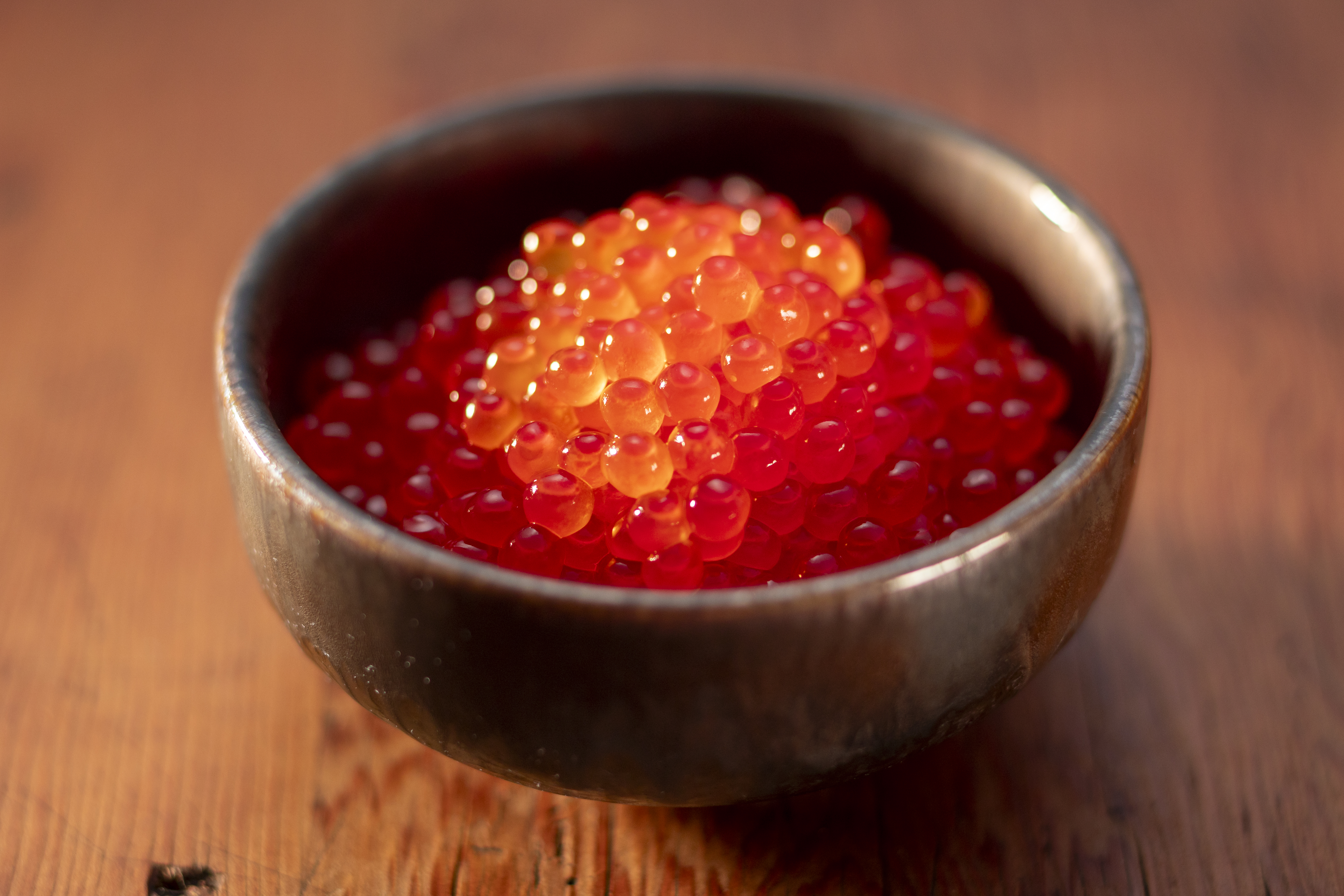 J124 鱒いくら醤油漬け600g【株式会社ワイエス海商】 宅配 100g×6p