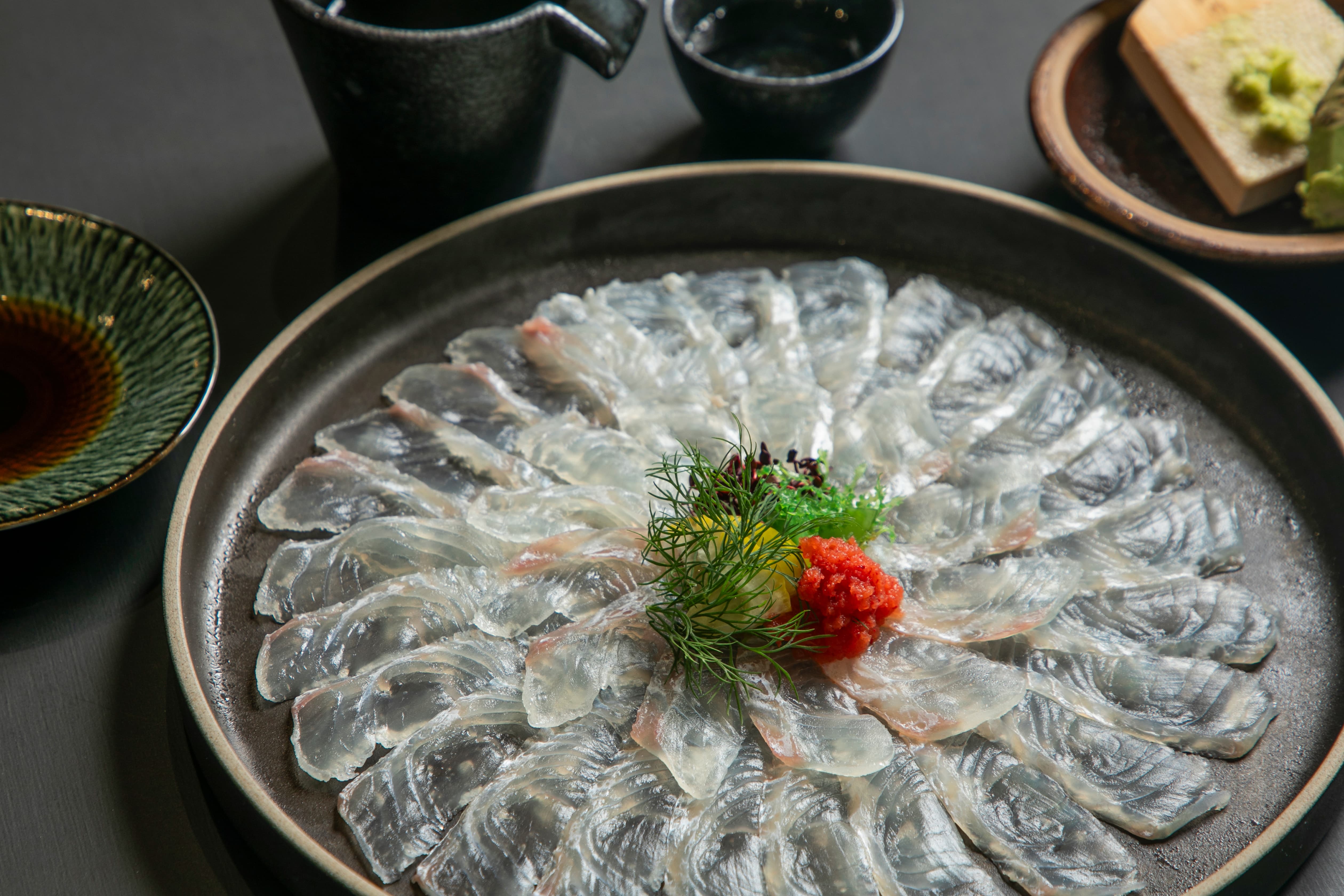 とらふぐのてっさ&ひらめの薄造り(大皿)「株式会社FUKUNOTANE」 宅配 1皿