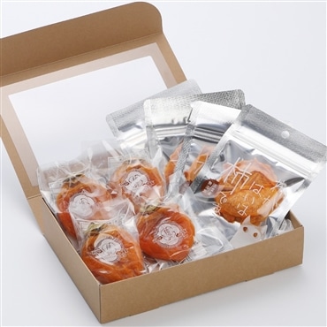 【予約・12月発送】〔干し柿50g4玉 ドライフルーツ18g4袋〕柿農家が一つ一つ思いを込めて作った干し柿と甘柿ドライフルーツのセット「柿壺」