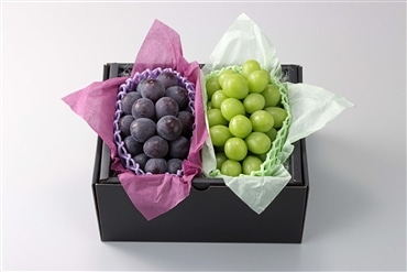 ニューピオーネ&シャインマスカット各500g以上（1.0kg以上）〔葡萄農家が贈る〕こだわり満載厳選〔8月下旬～9月中旬発送〕「Nini farm」