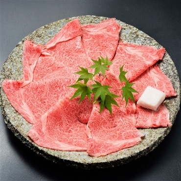 三重県産伊賀牛ウデすき焼き用500ｇ「有限会社伊賀肉の駒井」とろける赤身肉！伊賀地域のみの希少な牛 送料無料