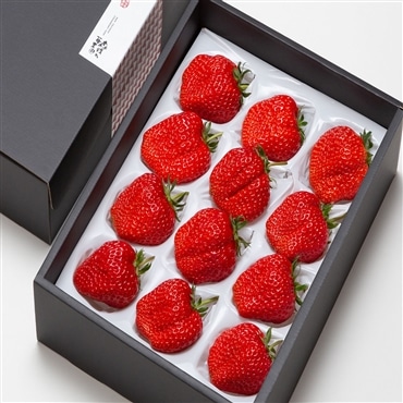 〔大粒〕幻のいちご・煌稀〔きらめき〕の果実 料亭でも大人気!〔予約限定:1月中旬‐3月下旬発送〕「森強の苺農園」