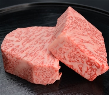 松阪牛ロース芯だけプレミアムステーキ150ｇ×2枚「まるよし」最高品質の松阪牛サーロインの〔芯〕をぜいたくに！送料無料