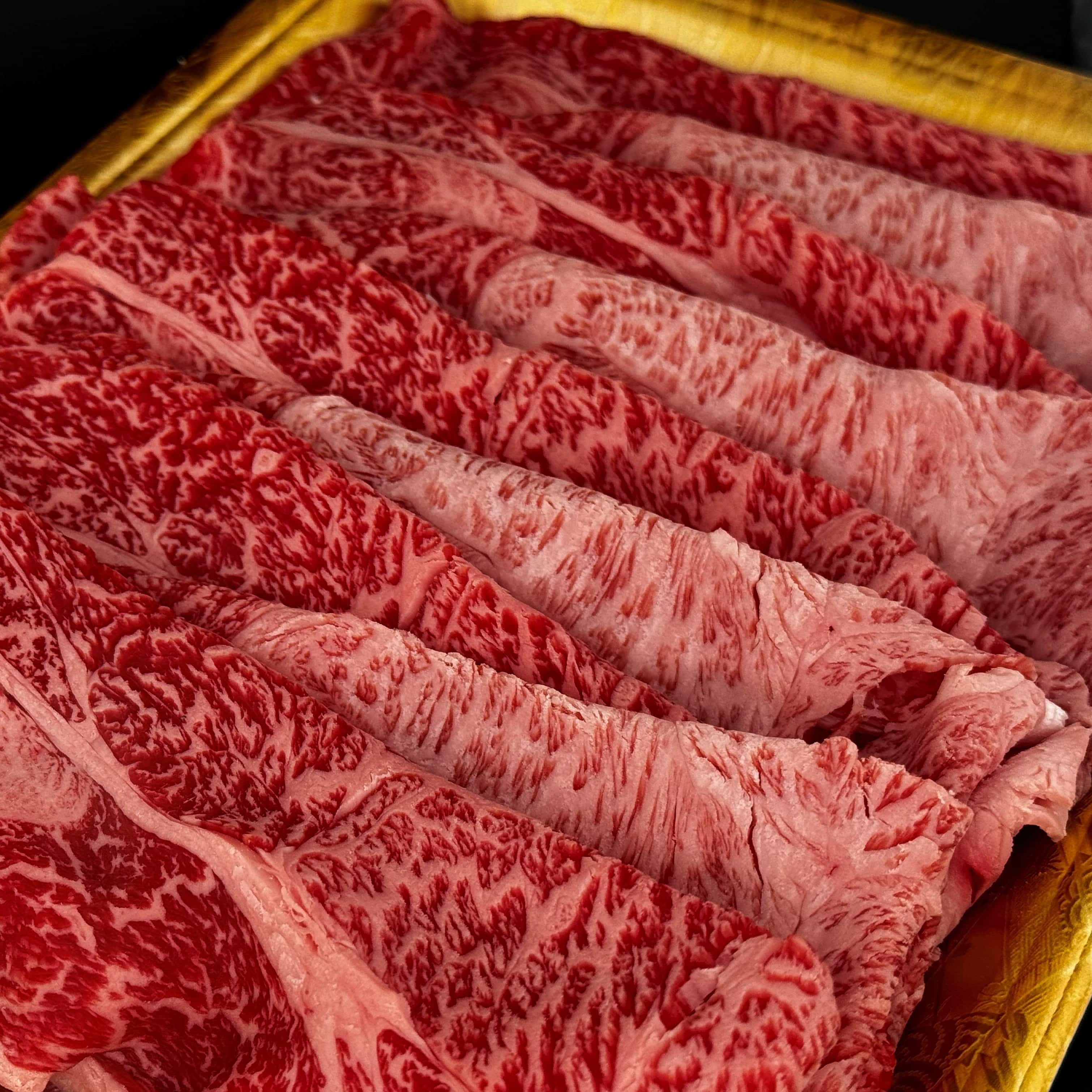 ロース・ウデすき焼き用500g 三重県産伊賀牛 最高級の旨み！伊賀地域のみの希少な牛「伊賀肉の駒井」 送料無料