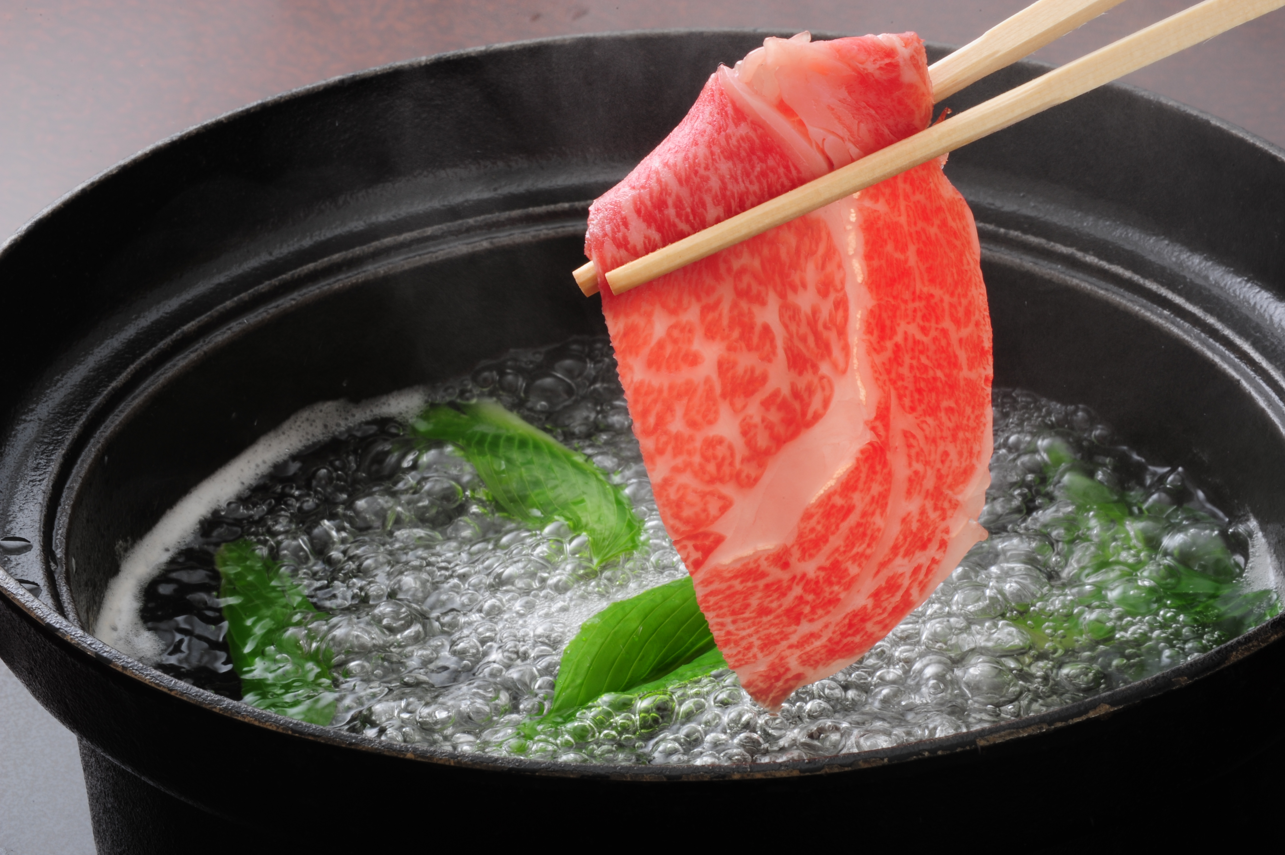 〔ロース400g、肩ロース350g〕米沢牛しゃぶしゃぶ用 創業100年の米沢牛の老舗が秘伝の目利きで厳選！旨みと柔らかさが自慢！「米沢牛黄木」産直 産地直送 2025 肉 牛肉 和牛　送料無料
