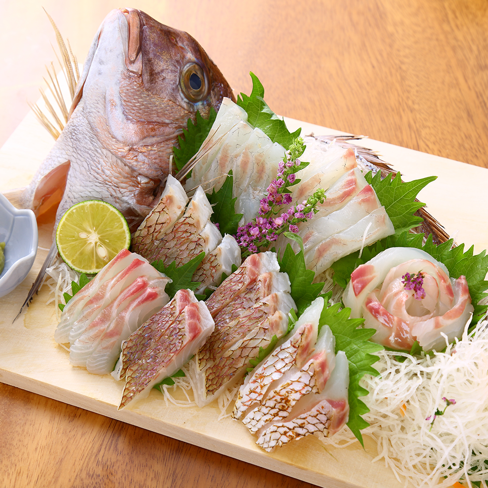 〔半身ずつ食べ比べ〕脂乗り抜群の南伊勢ブランド真鯛抜群の肉厚感ととろける甘みは三重の一級品。「あなたに逢い鯛。」 産直 産地直送 2025 海鮮 魚 タイ 鯛 魚介