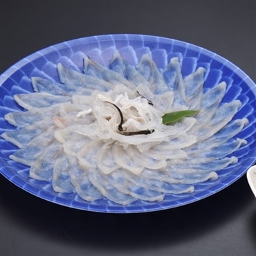 山口県産とらふぐ刺身2人前 刺身60g ふぐ皮湯引き 40g〔-80℃急速冷凍〕山口ふぐ本舗きらく「有限会社きらく」クリスマスやお正月の特別な日に 産直お取り寄せ