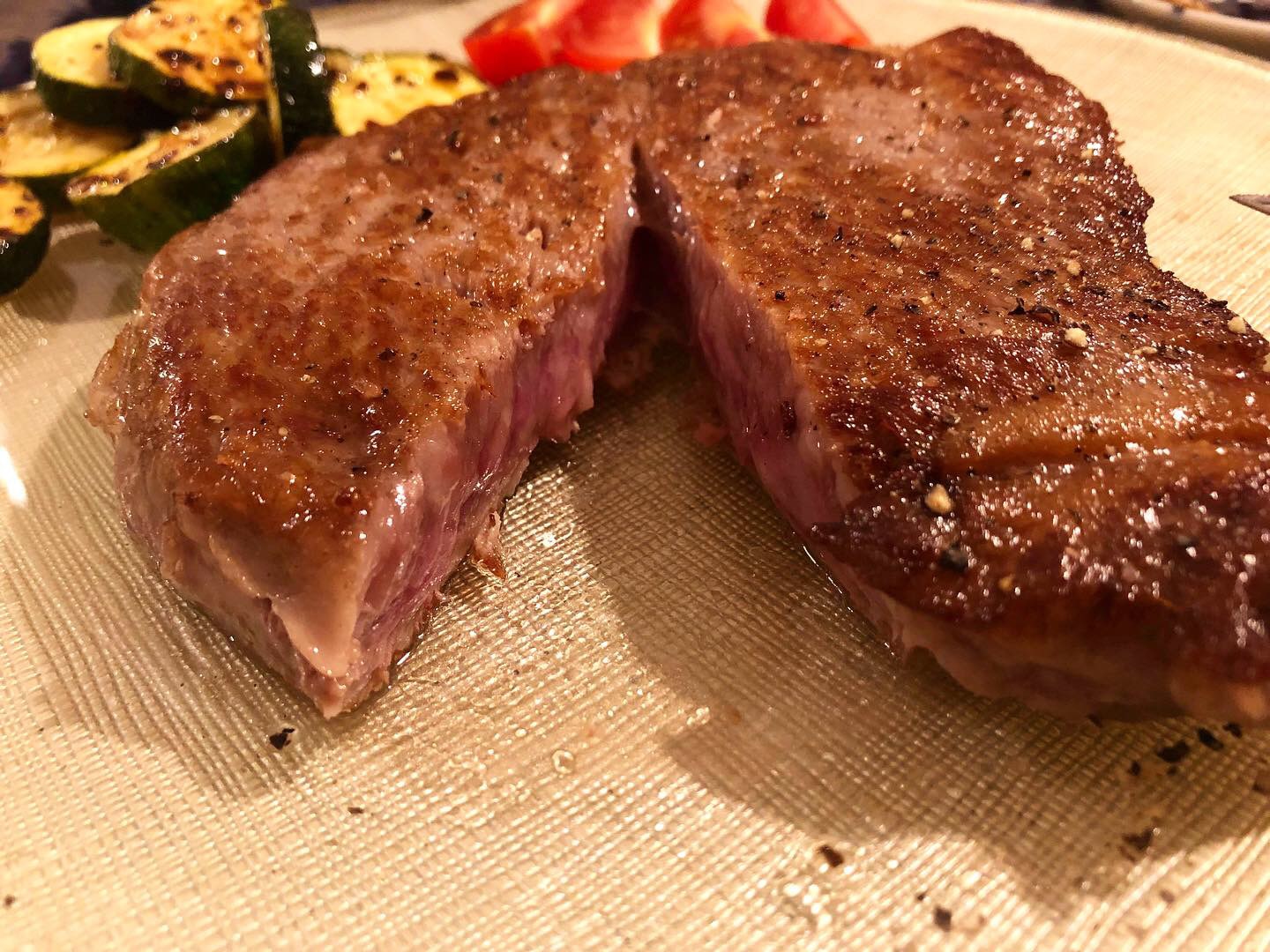 〔豊作和牛サーロインステーキ〕(真空冷凍・ハーフサイズ約150g<1枚入り>)2点「豊作ファーム」　産直お取り寄せ