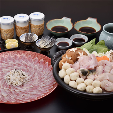 とらふぐコース5-6人前〔冷凍〕クリスマスやお正月の特別な日に「山口ふぐ本舗きらく」　産直お取り寄せ