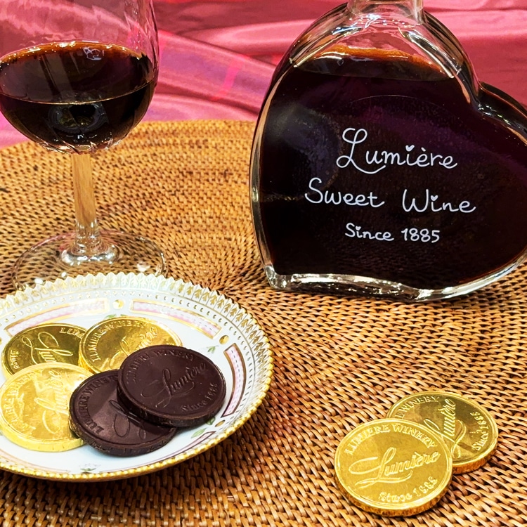 【ハート瓶が可愛い】スウィートワイン&チョコレートセット ［山梨 ルミエールワイナリー］[株式会社ルミエール]