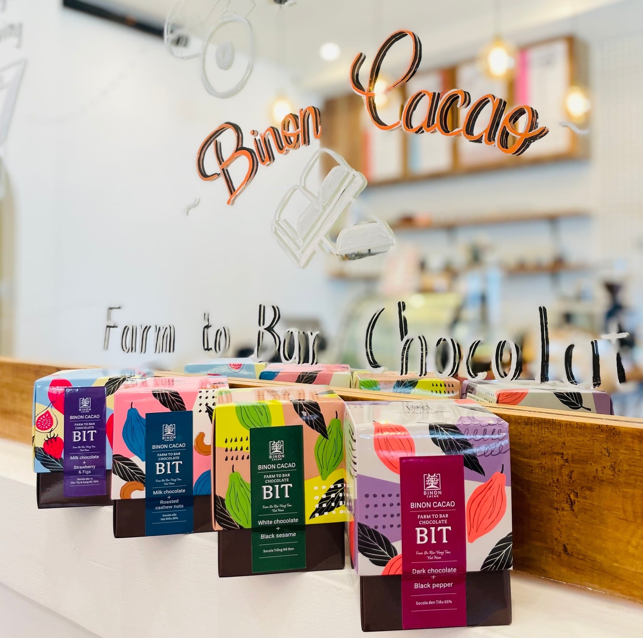 ビノンカカオ ビット チョコレートミルク・ローストカシューナッツ ｜ベトナム産カカオのビーントゥバーチョコレート ご自宅・ギフトにも[合同会社OCトレーディング]