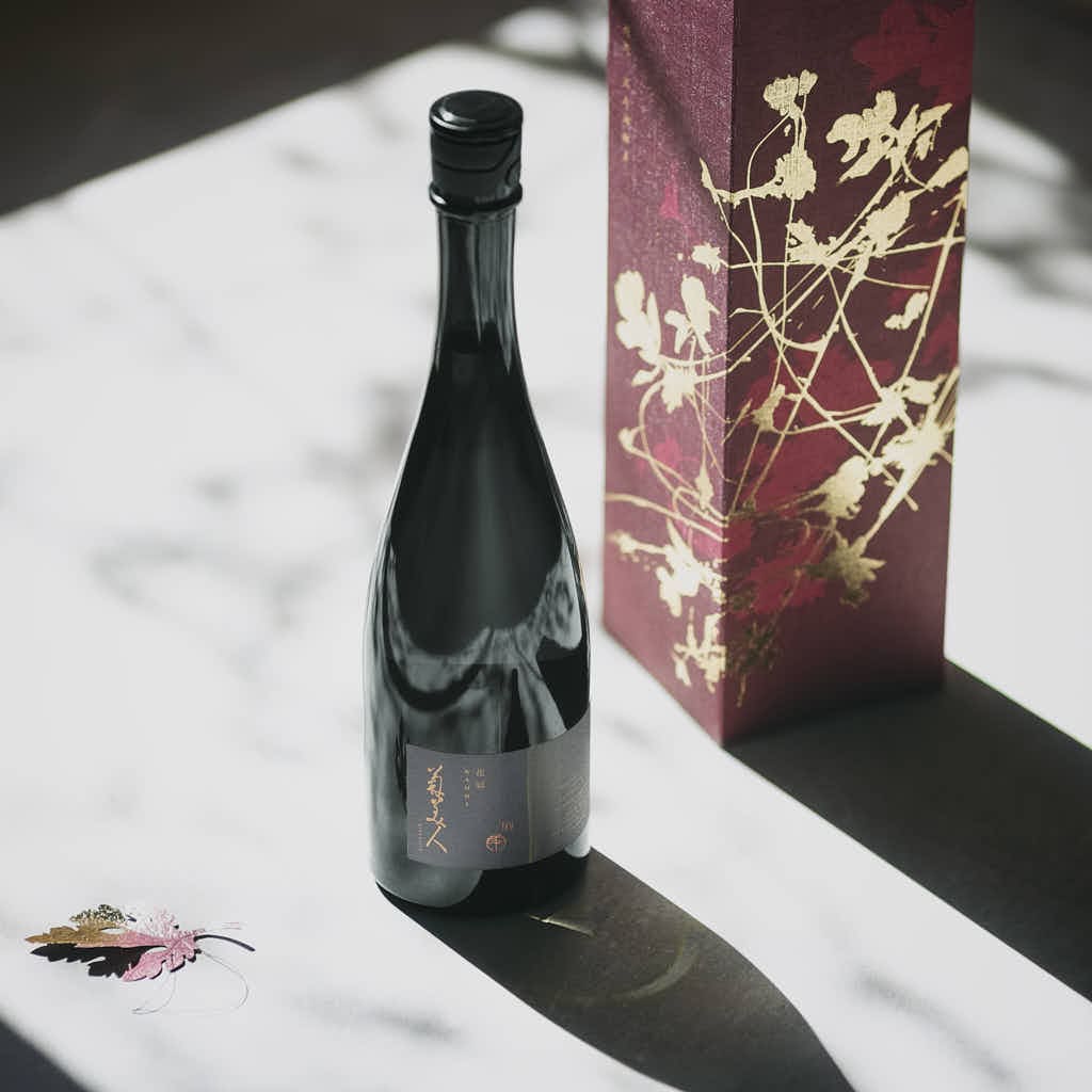 菊美人 純米大吟醸〈花冠〉| 送料無料 [菊美人酒造株式会社]