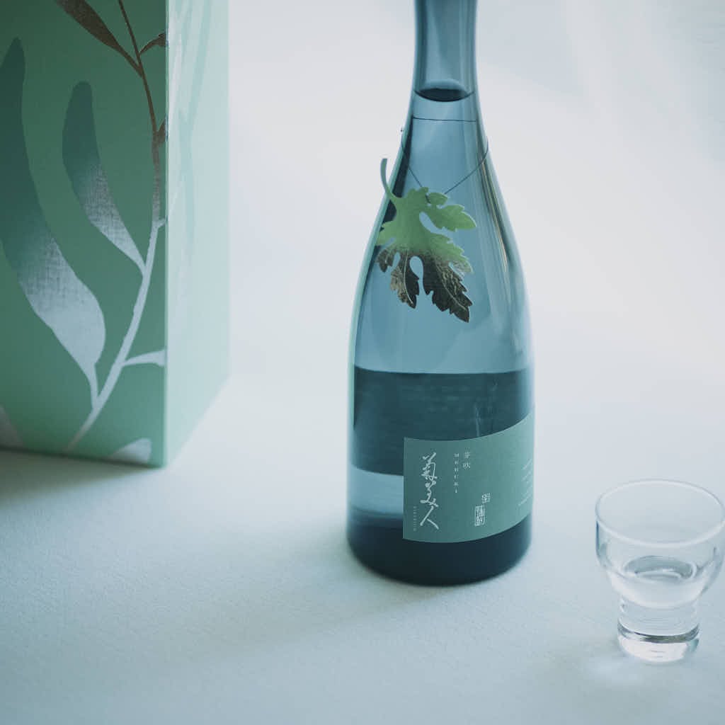 菊美人 純米大吟醸〈芽吹〉| 送料無料 [菊美人酒造株式会社]