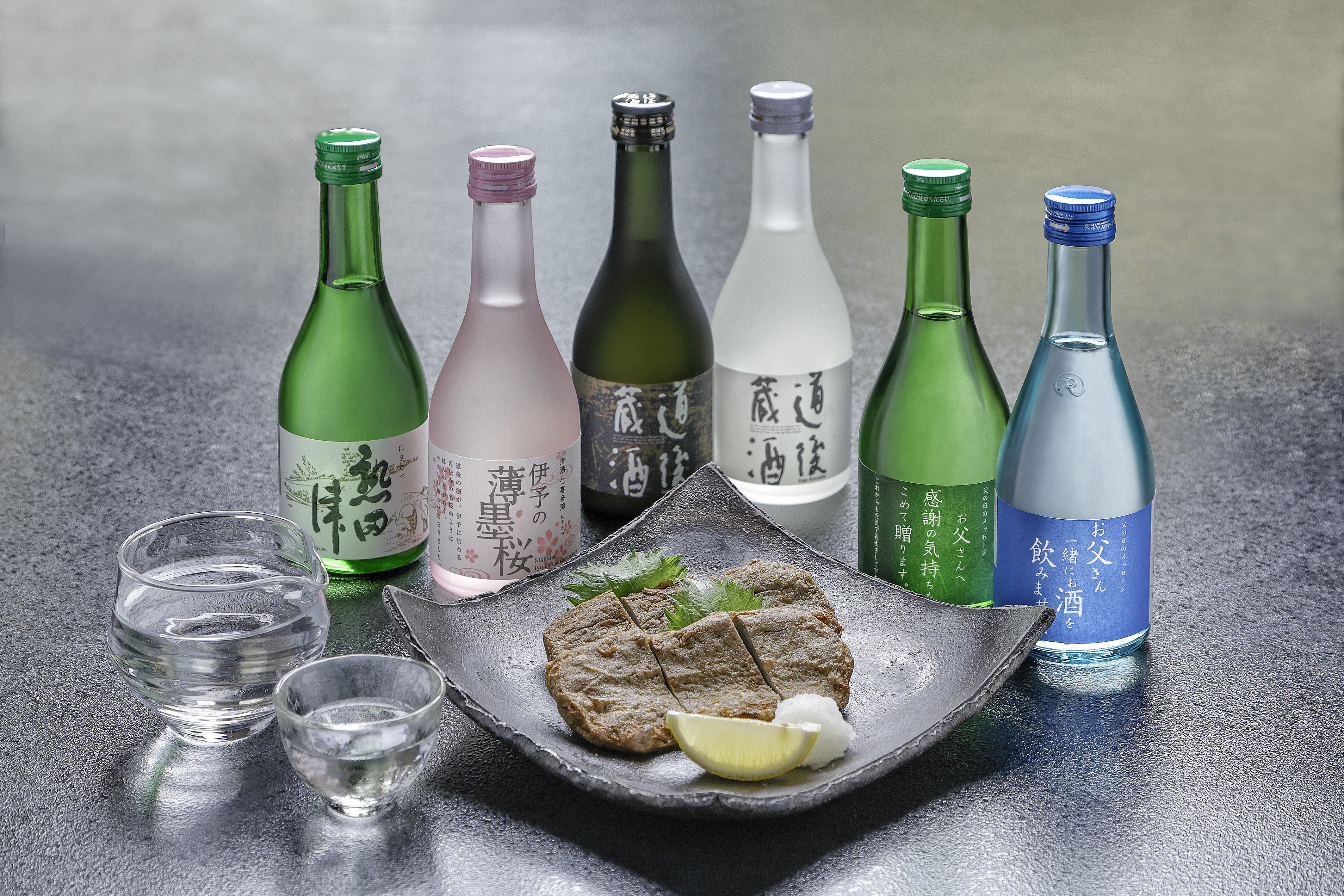 父の日専用ギフト「6月15日（月）～6月23日（火）の間にお届け」道後地酒・宇和島じゃこ天セット（父の日ラベル）DSUJ-F［水口酒造株式会社］