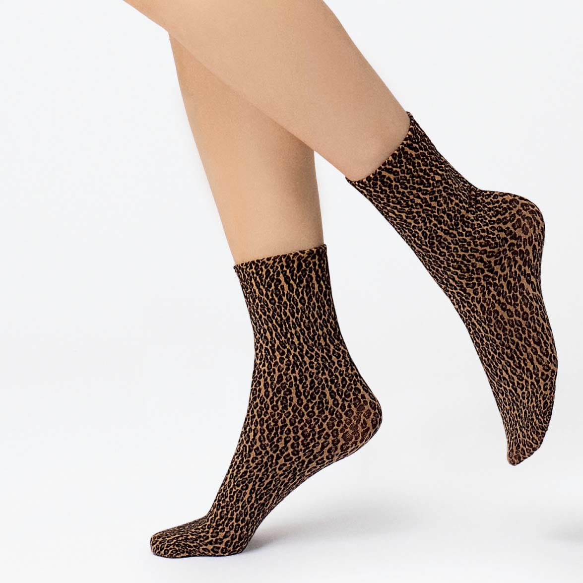 上質な履き心地を求める方に…イタリア製【ピエールマントゥー】の大人かわいいレオパードソックス シックな印象のライトグレー ライトグレー フリーサイズ