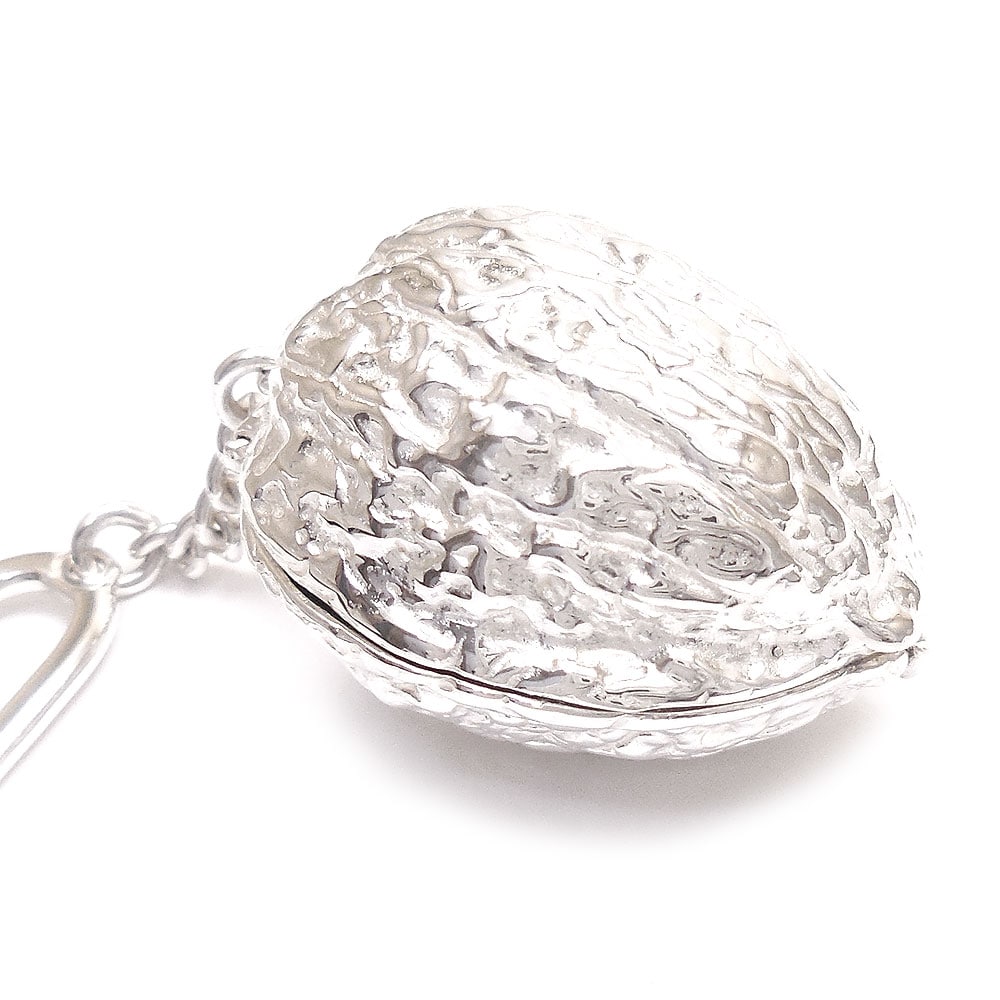 entiere アンティエーレ キーホルダー ピルケースタイプ くるみ クルミ 胡桃 シルバー925