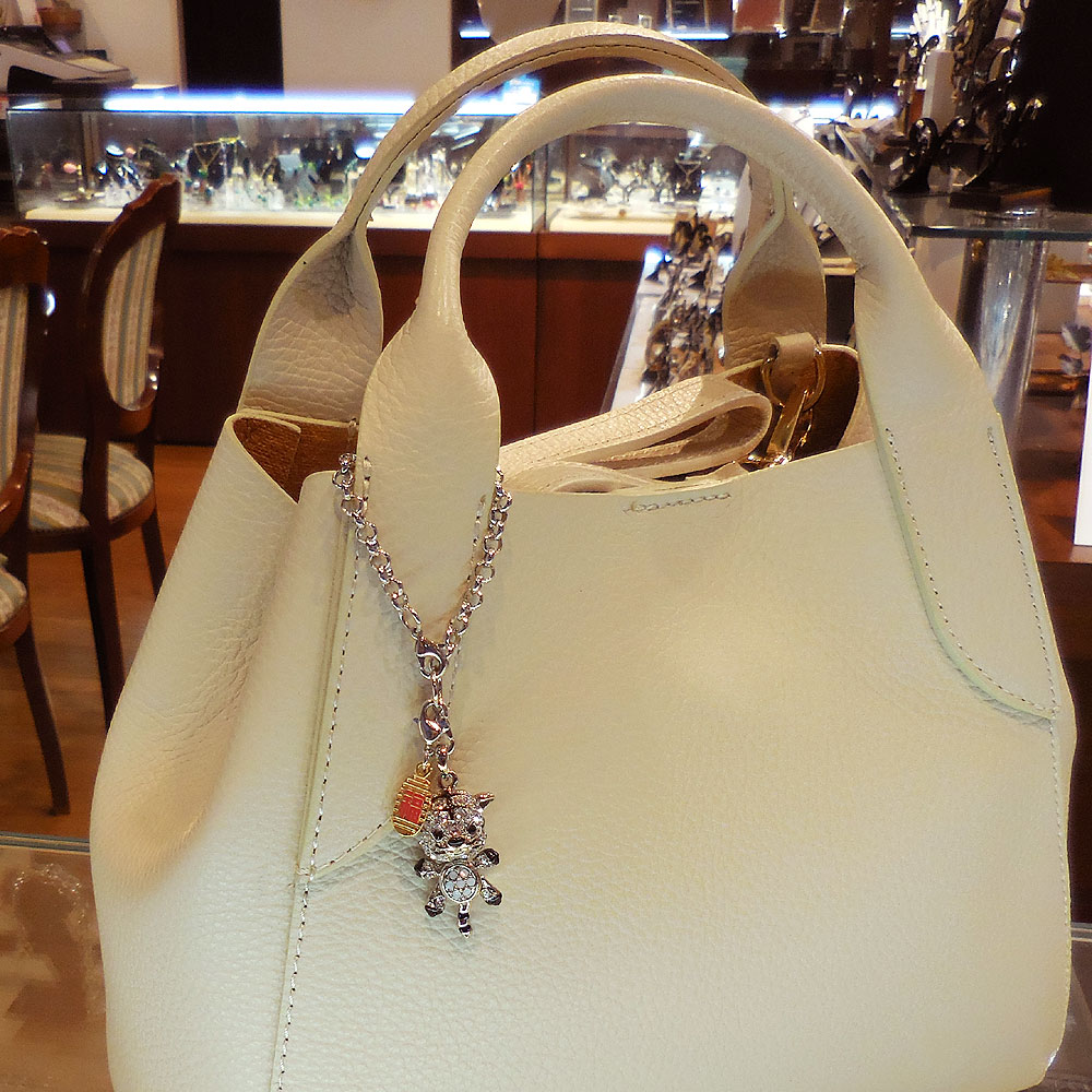 entiere アンティエーレ キラキラ チャーム バッグチャーム 虎 寅 トラ シルバーカラー シルバーカラー