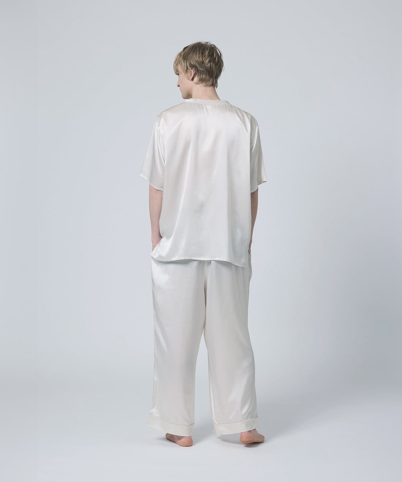 シルクサテンプルオーバー パールホワイト パールホワイト M